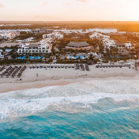 Hard Rock Hotel & Casino Punta Cana (Adults Only) Exterior photo Aerial view of the resort